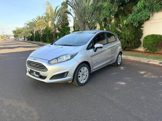 FORD FIESTA 1.6 SE HATCH 16V FLEX 4P POWERSHIFT